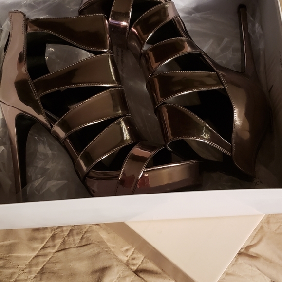 Platform shoe - Picture 6 of 7